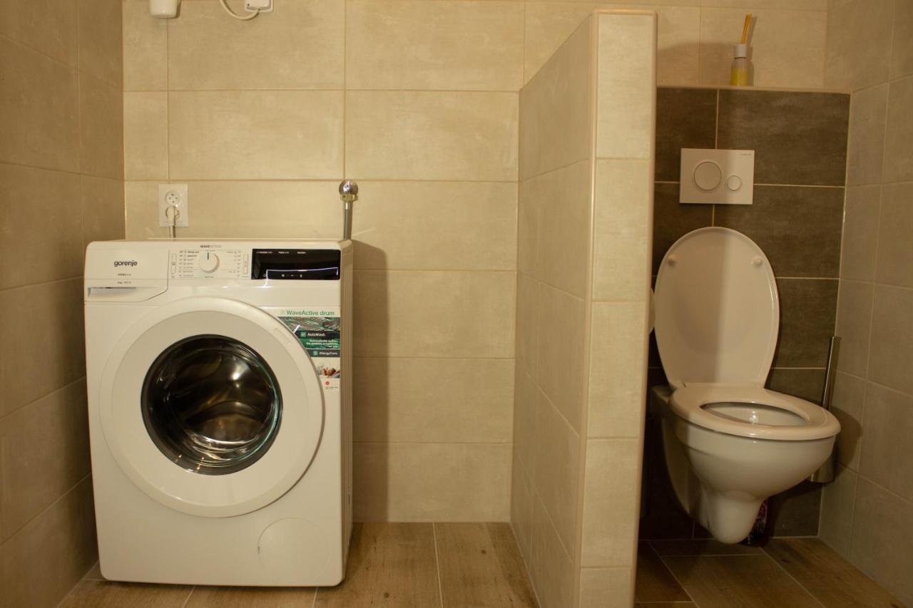 Apartmany Pilot Velka Hledsebe Extérieur photo